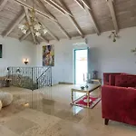 בית נופש Stunning In בוזט